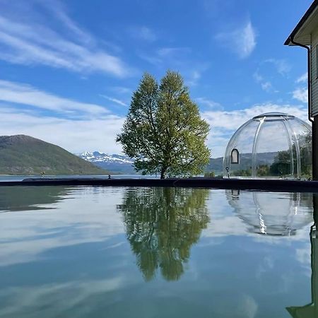 Tjeldoya Slott Hotel Hov  Bagian luar foto
